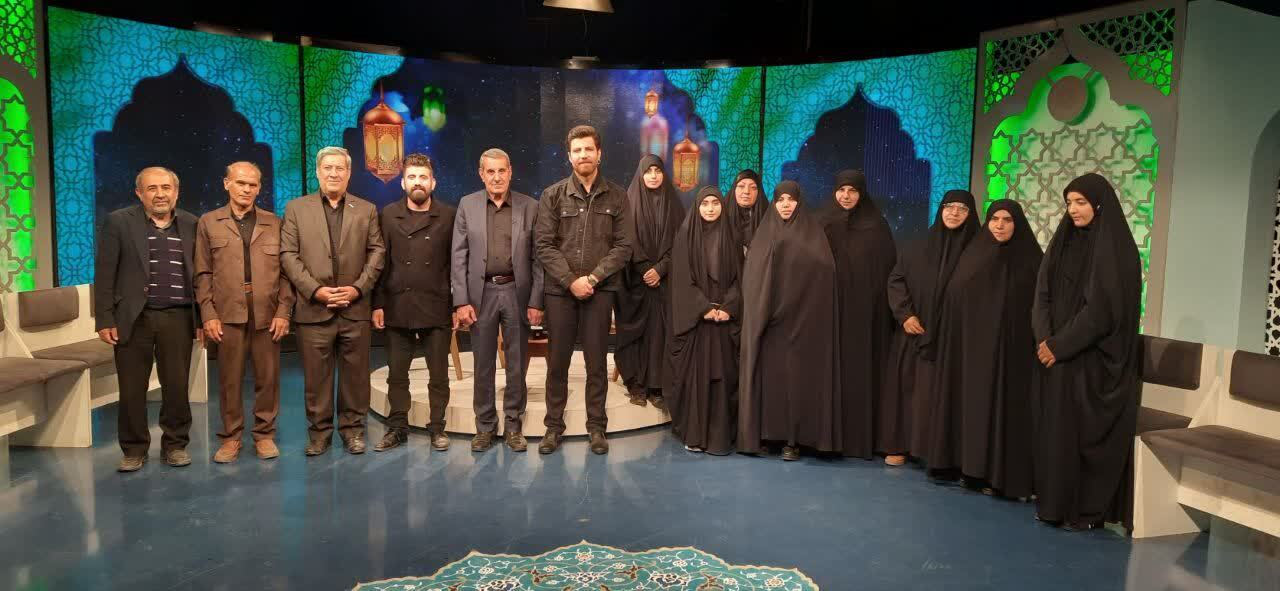 حضور معاونین اربعین و فرهنگی روابط عمومی عتبات عالیات کهگیلویه و بویراحمد با جمعی از موکبداران در برنامه زنده تلوزیونی قرار